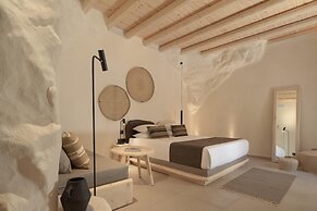 Manili Boutique Suites & Villas