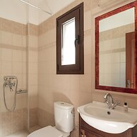 Manili Boutique Suites & Villas