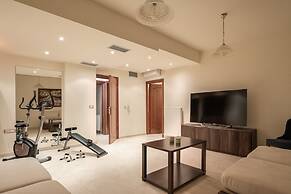 Manili Boutique Suites & Villas