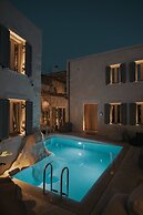 Manili Boutique Suites & Villas