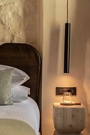 Manili Boutique Suites & Villas