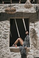 Manili Boutique Suites & Villas