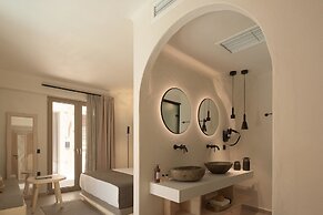 Manili Boutique Suites & Villas