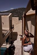 Manili Boutique Suites & Villas