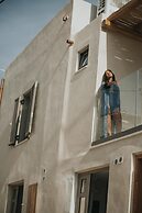 Manili Boutique Suites & Villas