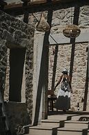 Manili Boutique Suites & Villas