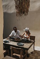 Manili Boutique Suites & Villas