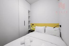 Big Apple, Nilie Hospitality MGMT