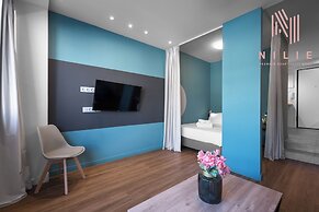 Big Apple, Nilie Hospitality MGMT