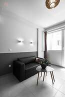 Big Apple, Nilie Hospitality MGMT