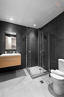 Big Apple, Nilie Hospitality MGMT