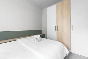 Big Apple, Nilie Hospitality MGMT