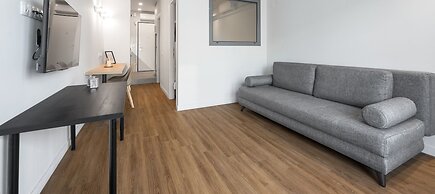 Big Apple, Nilie Hospitality MGMT