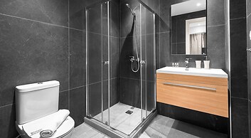 Big Apple, Nilie Hospitality MGMT