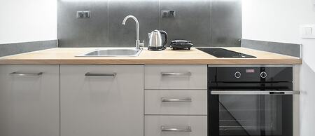 Big Apple, Nilie Hospitality MGMT