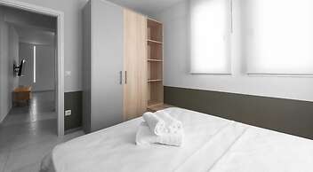 Big Apple, Nilie Hospitality MGMT