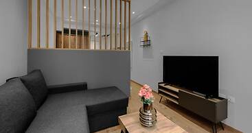 Big Apple, Nilie Hospitality MGMT