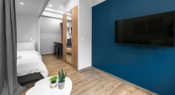 Big Apple, Nilie Hospitality MGMT