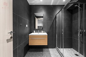 Big Apple, Nilie Hospitality MGMT