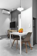 Big Apple, Nilie Hospitality MGMT