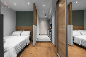 Big Apple, Nilie Hospitality MGMT