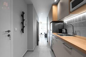 Big Apple, Nilie Hospitality MGMT