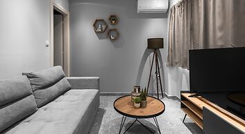 Big Apple, Nilie Hospitality MGMT