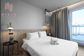 Big Apple, Nilie Hospitality MGMT