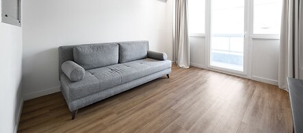 Big Apple, Nilie Hospitality MGMT