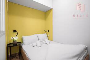 Big Apple, Nilie Hospitality MGMT