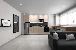 Big Apple, Nilie Hospitality MGMT