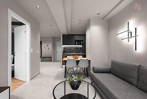 Big Apple, Nilie Hospitality MGMT