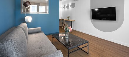 Big Apple, Nilie Hospitality MGMT