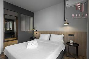 Big Apple, Nilie Hospitality MGMT