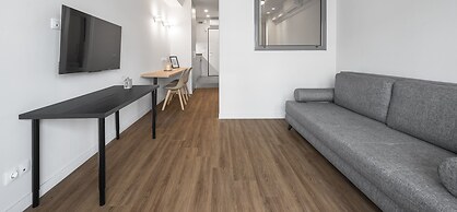 Big Apple, Nilie Hospitality MGMT