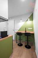 Big Apple, Nilie Hospitality MGMT