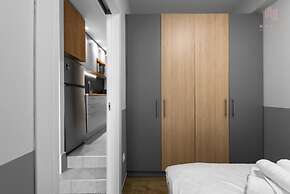 Big Apple, Nilie Hospitality MGMT