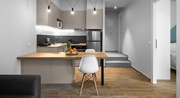 Big Apple, Nilie Hospitality MGMT