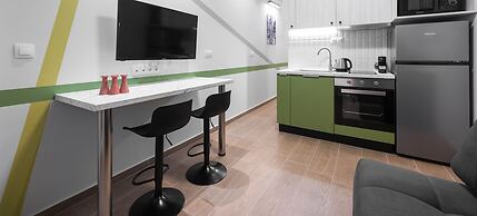 Big Apple, Nilie Hospitality MGMT