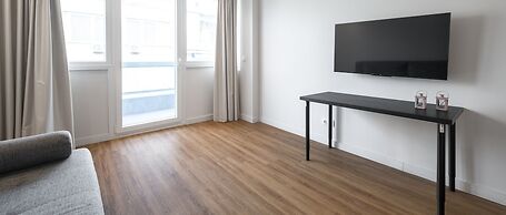 Big Apple, Nilie Hospitality MGMT