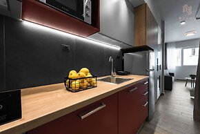 Big Apple, Nilie Hospitality MGMT