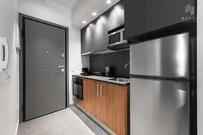 Big Apple, Nilie Hospitality MGMT