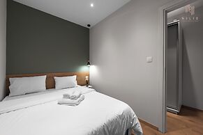 Big Apple, Nilie Hospitality MGMT