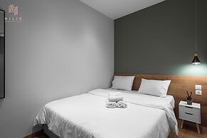 Big Apple, Nilie Hospitality MGMT