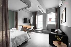 Big Apple, Nilie Hospitality MGMT