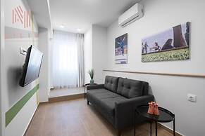 Big Apple, Nilie Hospitality MGMT