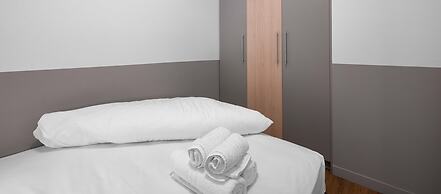 Big Apple, Nilie Hospitality MGMT