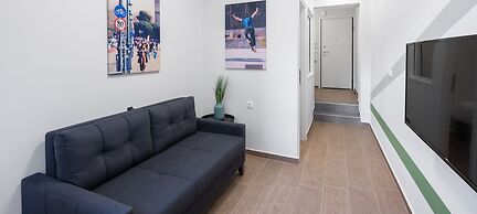 Big Apple, Nilie Hospitality MGMT