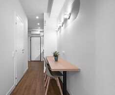 Big Apple, Nilie Hospitality MGMT