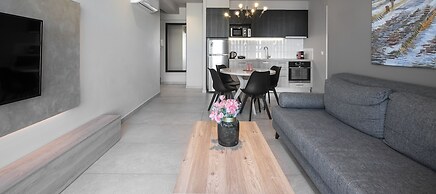 Big Apple, Nilie Hospitality MGMT